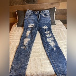 American Eagle Women’s Distressed Ripped Mom Jeans Size 0 Regular